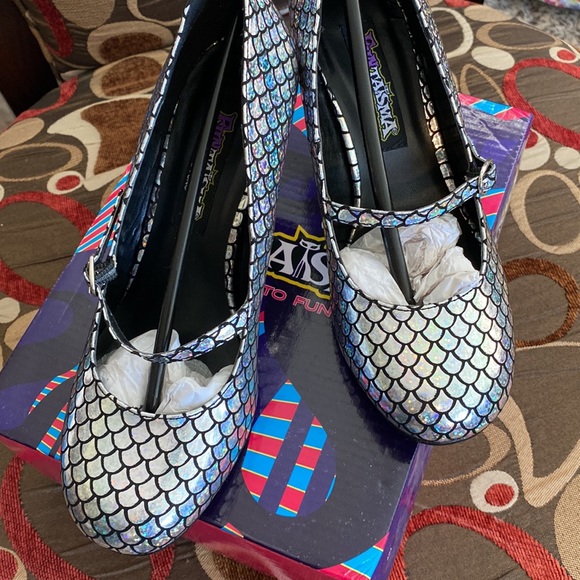 Brand new MERMAID SHOES - Picture 5 of 9